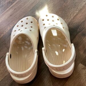 6for$20 White Crocs Size Women7.Worn,will wash before shipping GREAT play shoes
